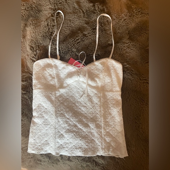 Edikted Textured Lacy Tank Top - Picture 3 of 5